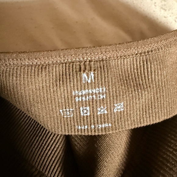 NVGTN Ribbed Bra - Picture 3 of 4